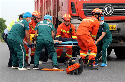 永嘉沛县道路救援